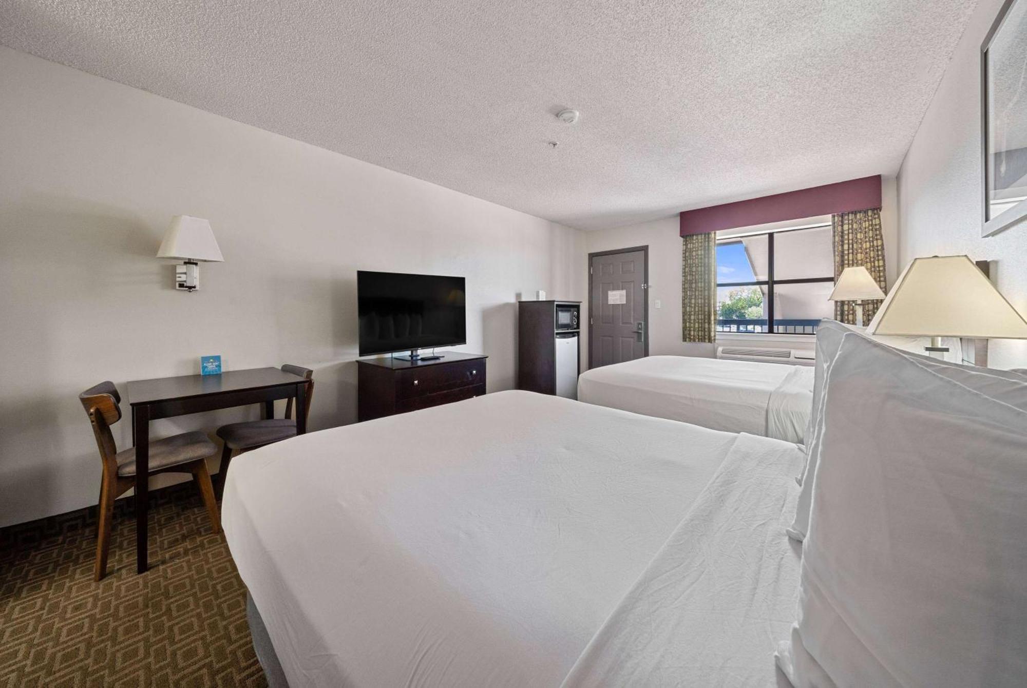 Days Inn By Wyndham راوند روك المظهر الخارجي الصورة